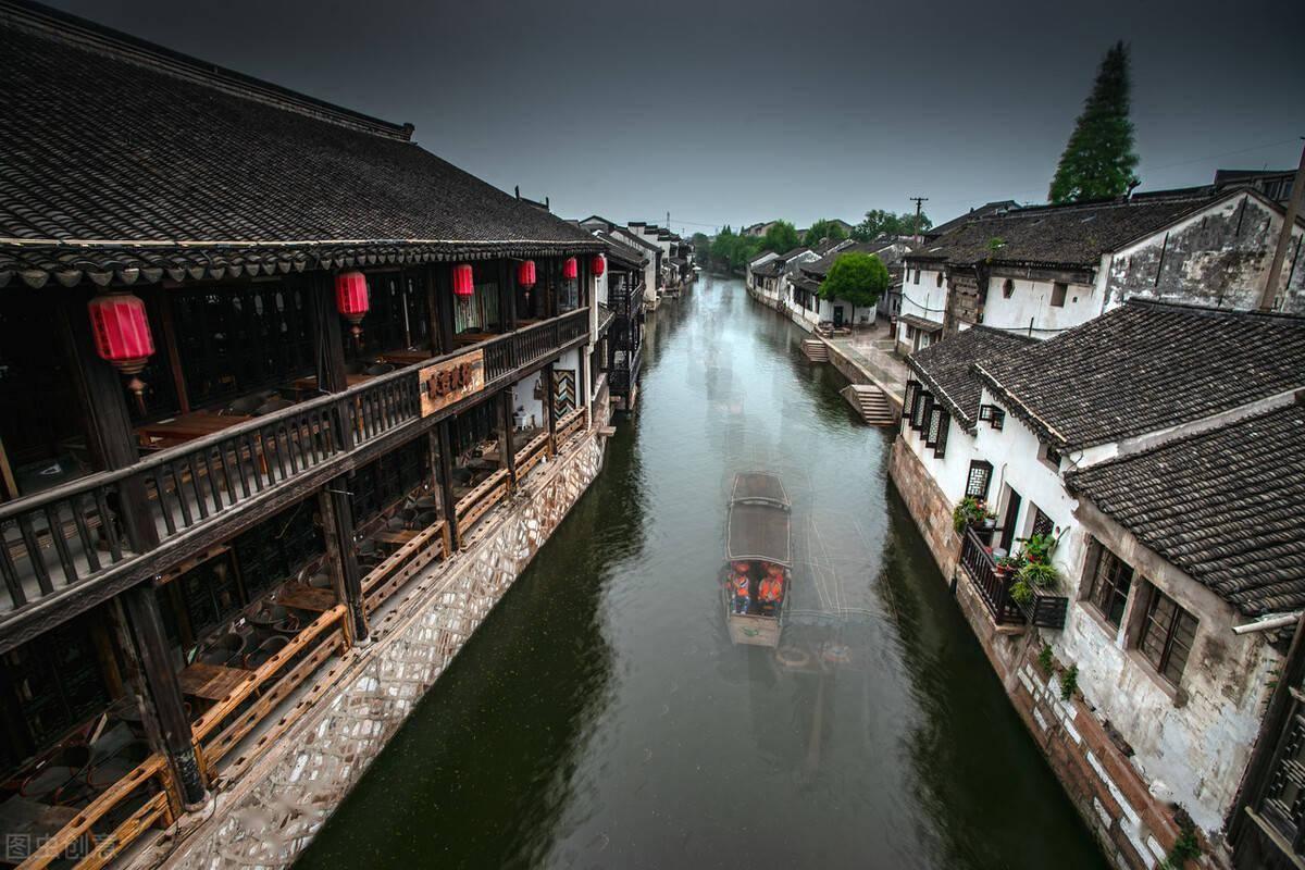 逃出郊外大别墅