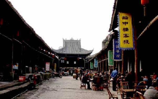央视都看好的《奔跑人生》,却被观众要求停播下架,为何骂声一片